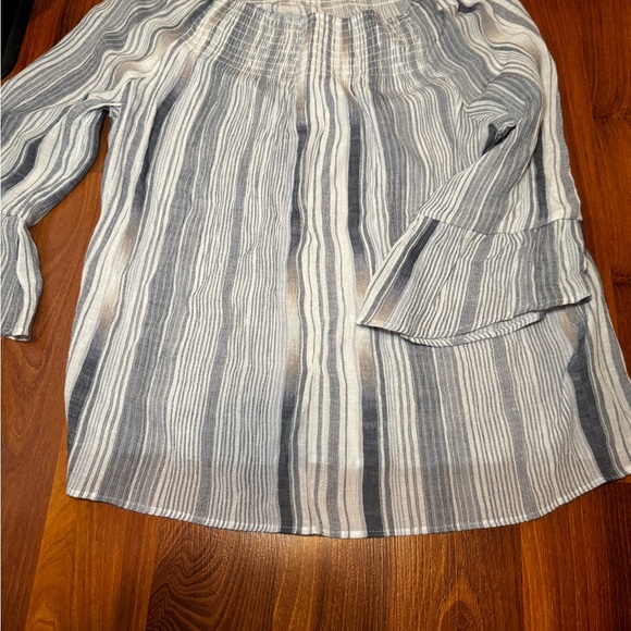 Women’s Petite Blue Stripe Quarter Sleeve Off the Shoulder Top - Picture 3 of 6